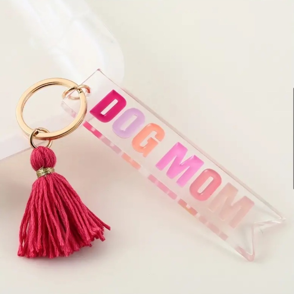 🆕✨ BOGO! DOG MOM engraved Acrylic Key Chain with Tassel charm NEW Boutique
